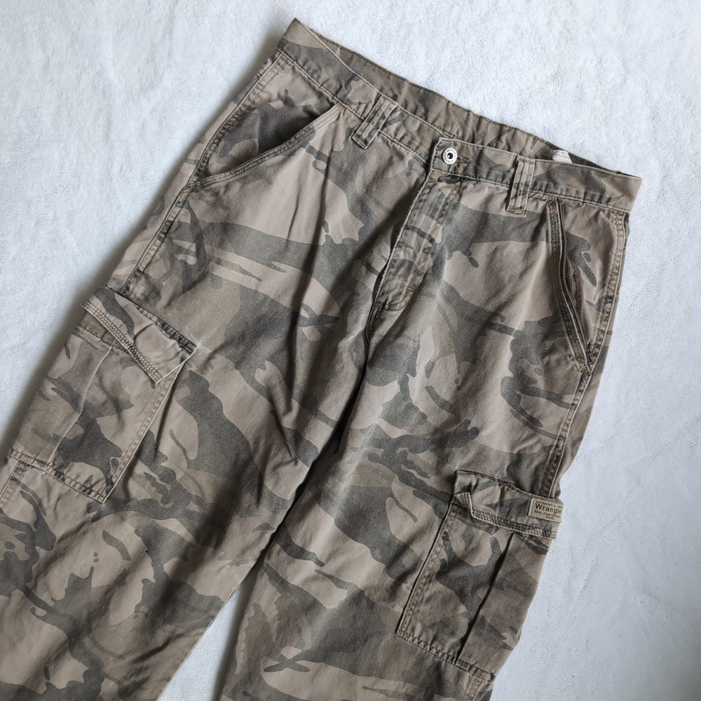 Wrangler Baggy Camo Cargo Pants Mens 32x30* Relaxed Fit Straight Leg Cotton Y2K